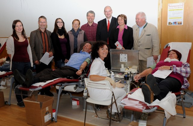gruppenfoto blutspenden